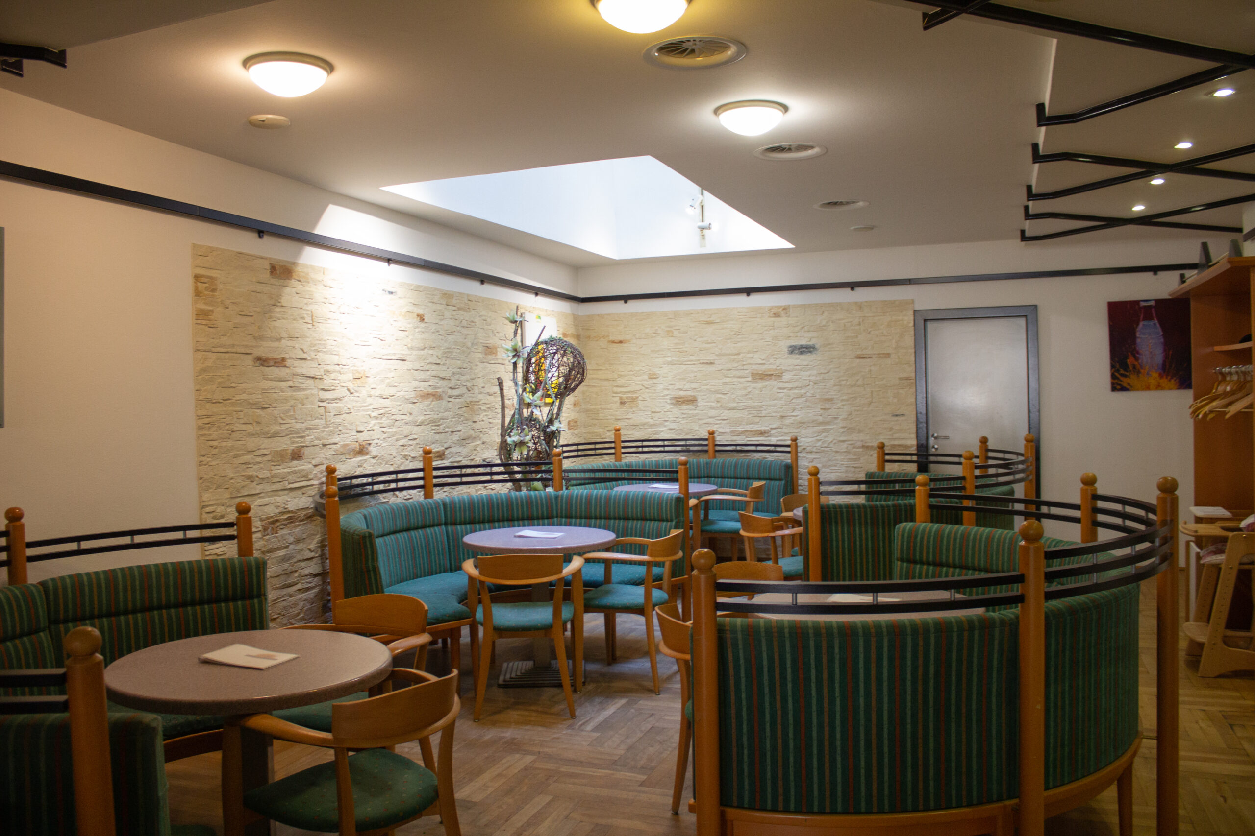 Cafe oben hinten